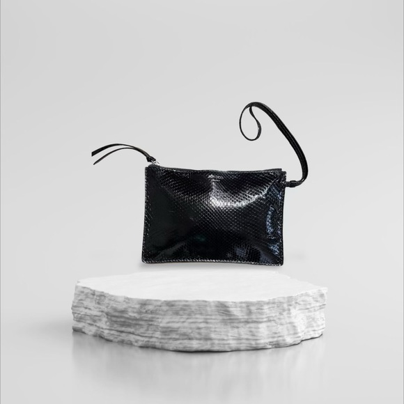 Python Tote - Picture 8 of 10